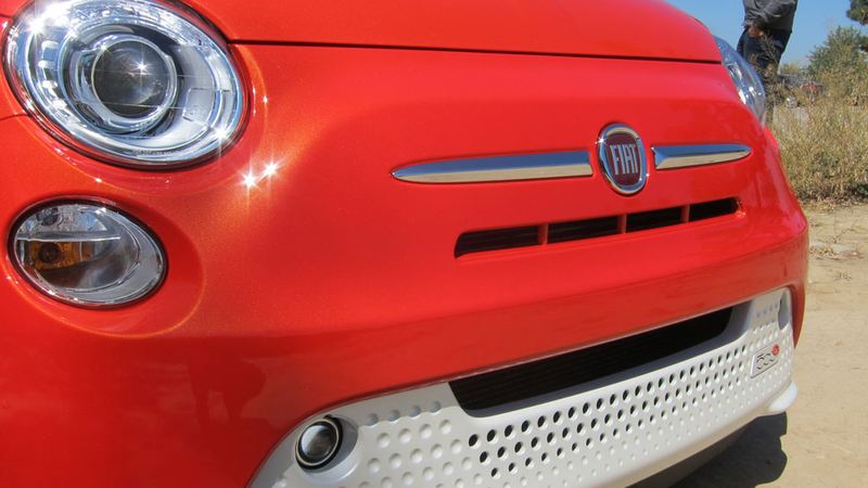 Illustration for article titled Fiat 500e Electric: The Jalopnik Review